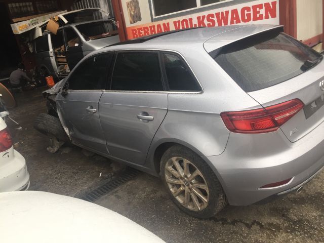 Audi A3 2015-2017 Çıkma Yedek Sol Arka Kapı - Kopya